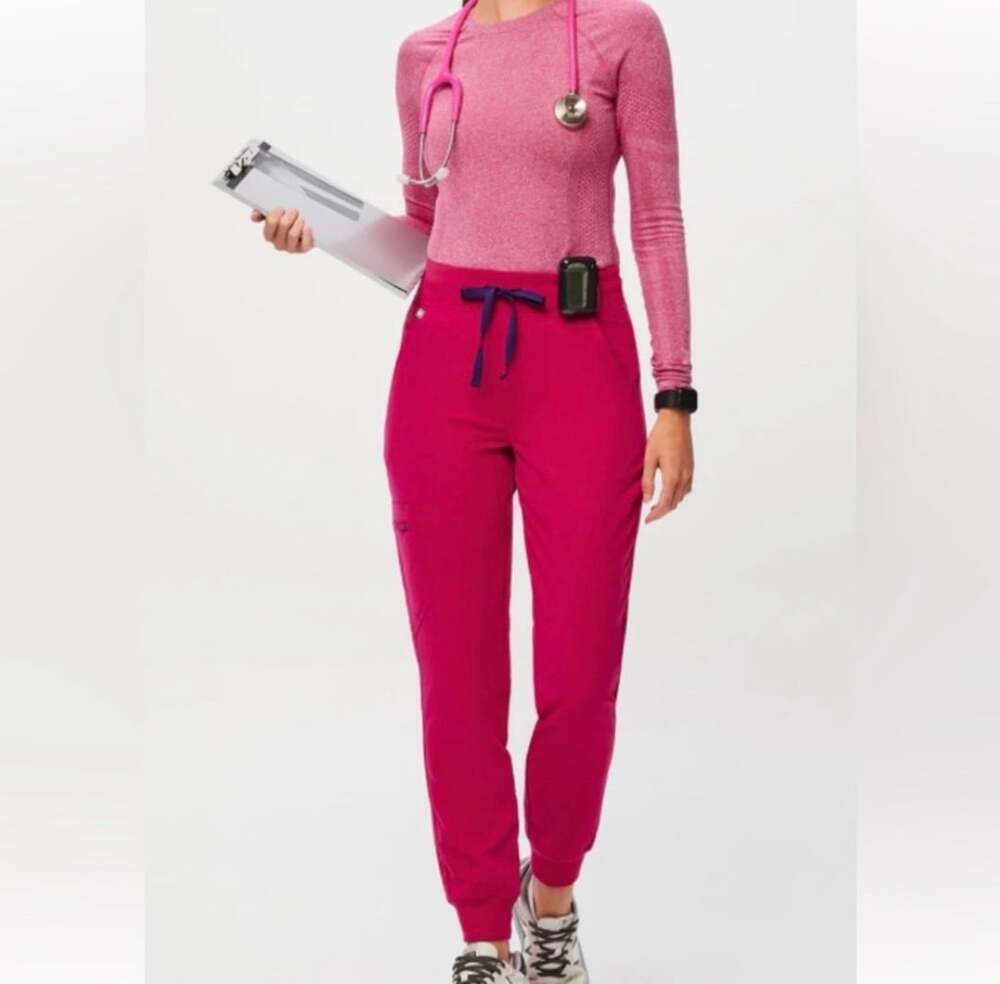 FIGS High Waisted Zamora Petite Jogger Scrub Pants
